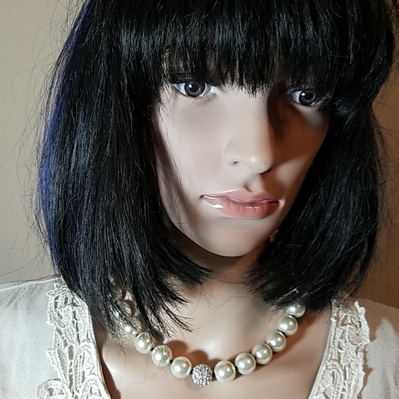 Vieste Fireball Large Faux Pearl Necklace - Picture 7 of 8